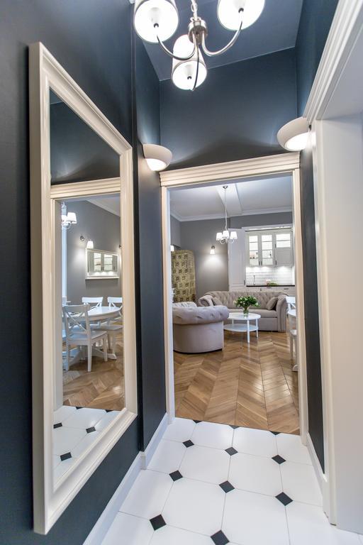 Apartamento Poznanska Metro Centrum *